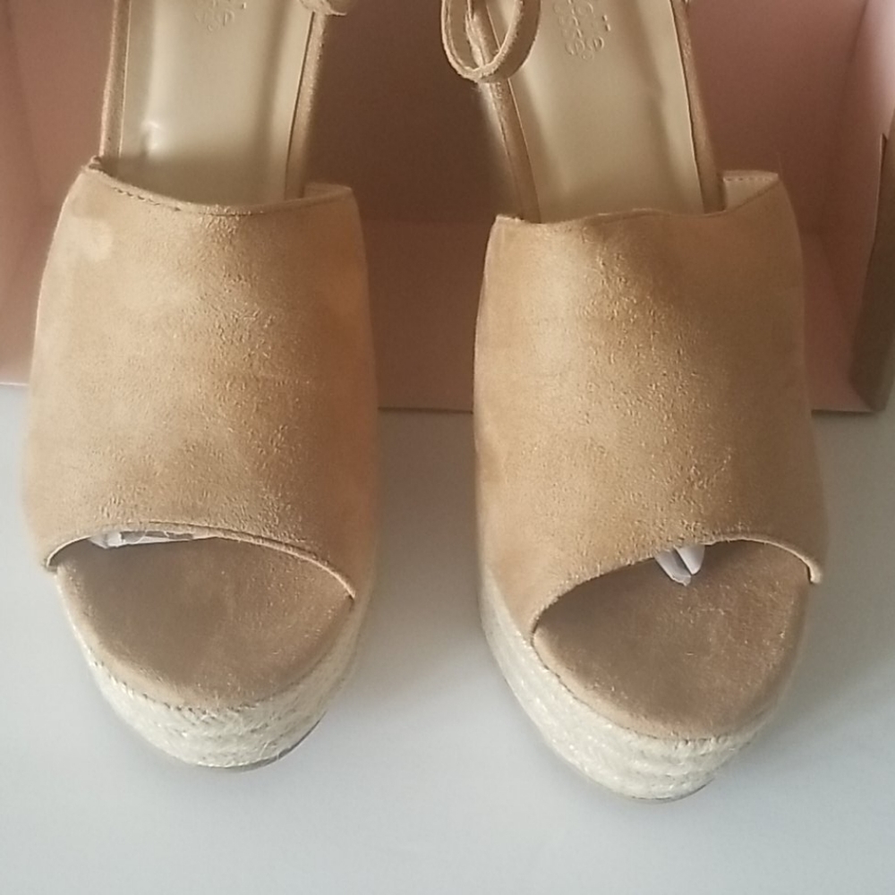 Wedges - Picture 2 of 7